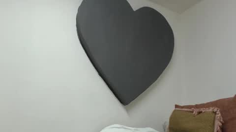 ALICIA--- online show from December 2025 07:27:02 AM