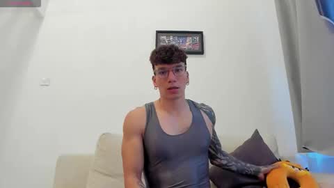 Snapshot of teban_fuckboy chatting on March 2026 06:39:02 AM Esteban online show from March 2026 06:39:02 AM