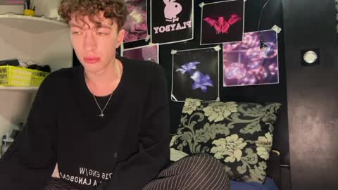 Alice     online show from April 2026 12:34:01 AM