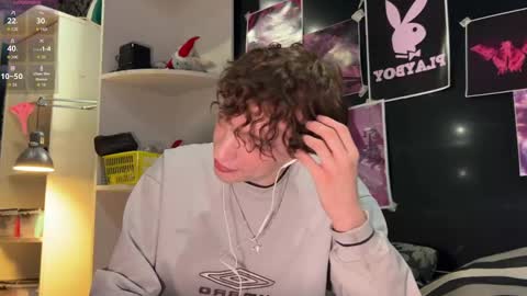 Snapshot of technoracer chatting on May 2026 06:25:01 PM Alice online show from May 2026 06:25:01 PM