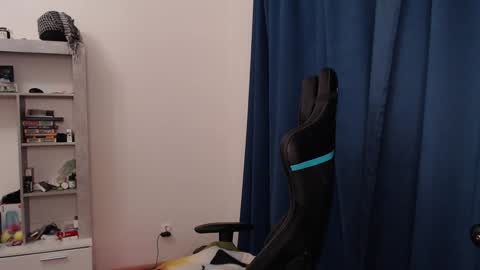 Teddy online show from February 2025 05:53:02 AM