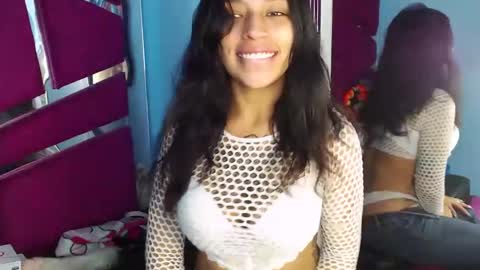 Tayloor online show from December 2024 03:04:01 AM