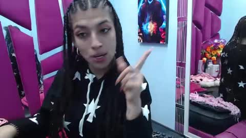 Tayloor online show from December 2024 03:00:02 AM