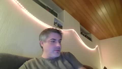 Peter online show from February 2025 07:10:01 PM