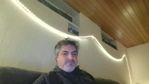 Peter online show from March 2025 05:33:02 AM