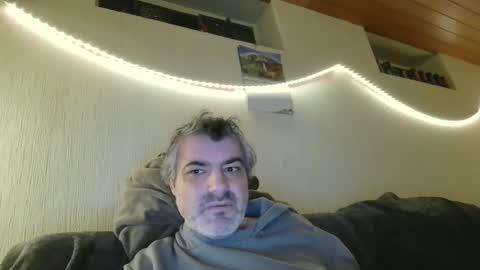 Peter online show from December 2025 03:03:02 AM