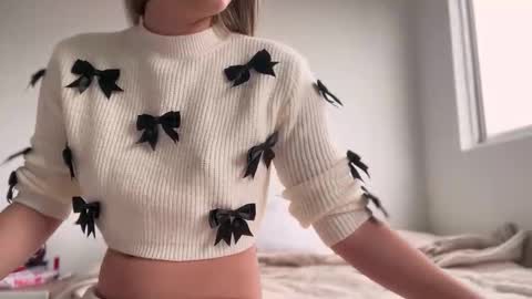 Amy No penetration Virgiin giirl online show from October 2025 01:33:02 PM