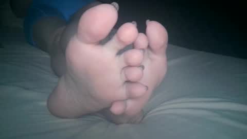 Viv West online show from November 2025 05:32:02 AM