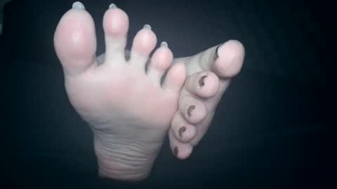 Viv West online show from December 2025 03:48:01 AM