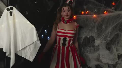 Snapshot of temperaturka chatting on October 2025 03:58:02 AM Sarah online show from October 2025 03:58:02 AM