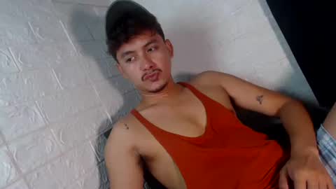 Snapshot of tempting_jon chatting on February 2026 07:52:01 AM tempting_jon online show from February 2026 07:52:01 AM