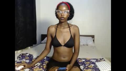 tempting_vibe online show from March 2026 07:37:01 PM