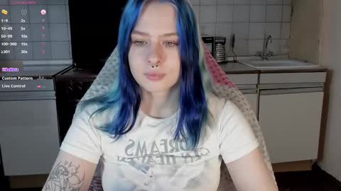  Sue  online show from September 2025 02:49:02 PM