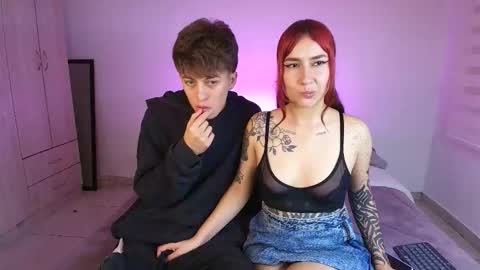 tender_dust online show from February 2026 09:35:01 PM