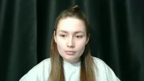 tendre_amelia online show from November 2025 02:07:02 PM