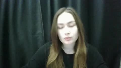 tendre_amelia online show from November 2025 01:11:02 PM