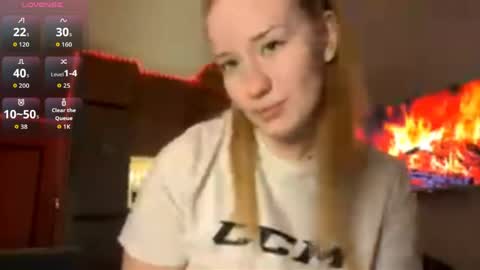 Hello My name is Ida I will be very glad to see you 3 online show from April 2026 11:05:02 PM