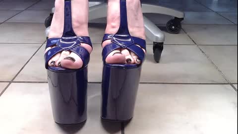 teninchheels online show from January 2025 12:50:02 PM