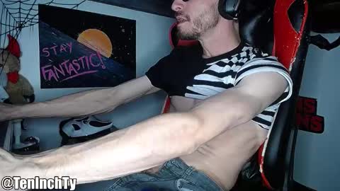 Snapshot of teninchty chatting on October 2025 04:49:02 AM Ty online show from October 2025 04:49:02 AM