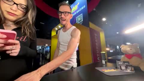 Snapshot of teninchty chatting on November 2025 08:29:01 PM Ty online show from November 2025 08:29:01 PM