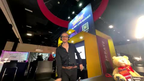 Snapshot of teninchty chatting on November 2025 07:01:02 PM Ty online show from November 2025 07:01:02 PM