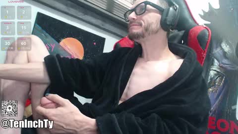 Snapshot of teninchty chatting on November 2025 05:31:01 PM Ty online show from November 2025 05:31:01 PM