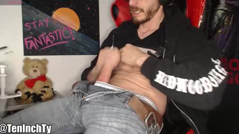 Snapshot of teninchty chatting on November 2025 10:00:02 PM Ty online show from November 2025 10:00:02 PM