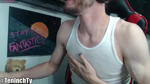 Snapshot of teninchty chatting on November 2025 09:28:01 PM Ty online show from November 2025 09:28:01 PM