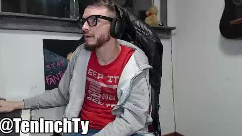 Snapshot of teninchty chatting on January 2026 04:29:01 AM Ty online show from January 2026 04:29:01 AM