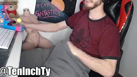 Snapshot of teninchty chatting on January 2026 04:16:01 AM Ty online show from January 2026 04:16:01 AM