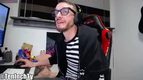 Snapshot of teninchty chatting on February 2026 03:34:02 AM Ty online show from February 2026 03:34:02 AM