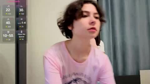 Snapshot of tenishal0ve chatting on April 2026 03:11:01 AM Wanessa online show from April 2026 03:11:01 AM