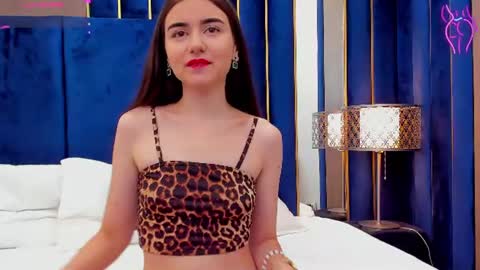 Snapshot of tenny_shy chatting on August 2026 07:28:01 PM TennyShy online show from August 2026 07:28:01 PM