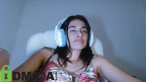 Lisa online show from November 2025 01:00:02 AM