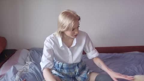 Anna online show from February 2026 05:03:02 AM