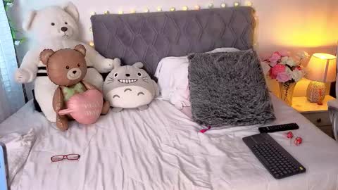 Emily online show from February 2026 05:44:02 PM