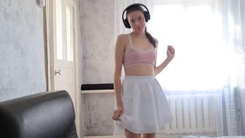 Anny Simpson online show from October 2025 04:42:01 AM