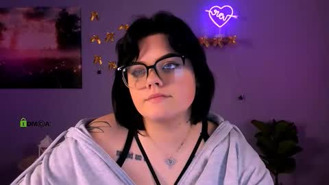tessa_dream_ online show from January 2026 07:26:01 PM