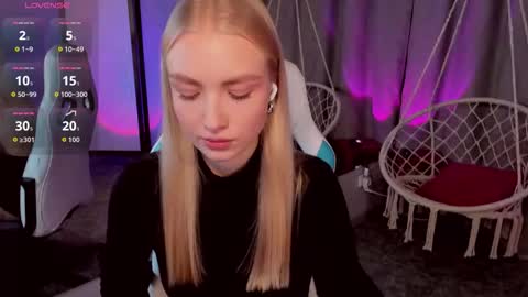 TessaHamilton online show from November 2025 10:16:01 AM