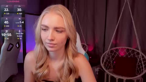 TessaHamilton online show from November 2025 09:19:02 AM