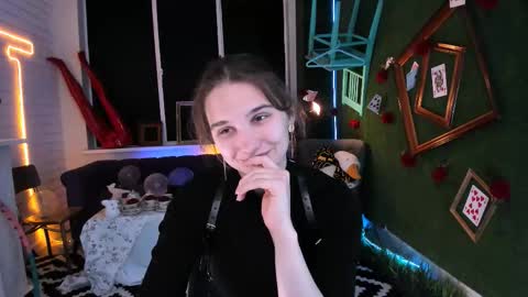 Snapshot of tessamill chatting on September 2025 05:33:02 AM Tessa online show from September 2025 05:33:02 AM