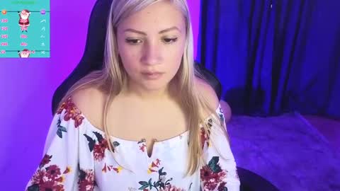 Tessy online show from December 2024 07:04:02 PM