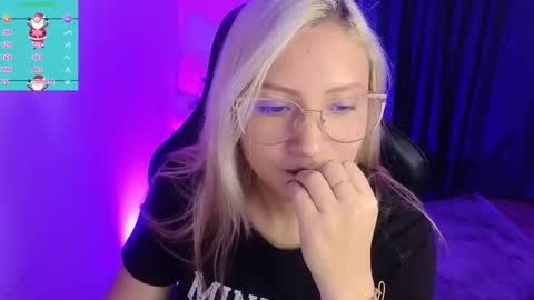 Tessy online show from December 2024 08:34:01 PM