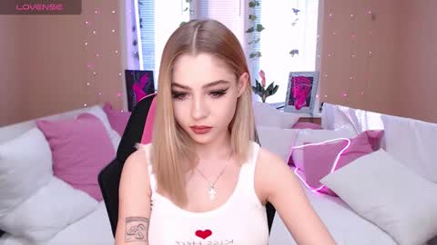 Tessa online show from January 2025 07:37:01 AM