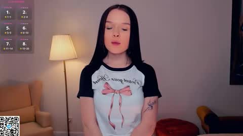 Snapshot of tessiekhanponaphan chatting on February 2026 05:11:02 PM Cindy online show from February 2026 05:11:02 PM