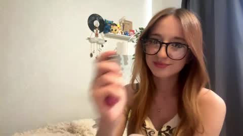 Snapshot of tessiekrenek chatting on May 2026 09:05:02 AM Asya online show from May 2026 09:05:02 AM