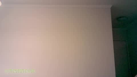 Milo online show from November 2025 02:13:02 AM