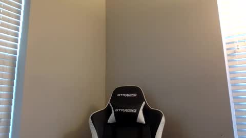 tevvdaren online show from October 2025 12:50:02 PM