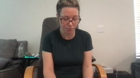 Snapshot of texas_blonde chatting on May 2026 04:15:01 PM Daphne Summers online show from May 2026 04:15:01 PM