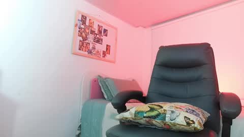 Snapshot of texas_curvykitten chatting on March 2026 09:00:01 AM texas_curvykitten online show from March 2026 09:00:01 AM